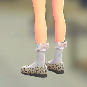 KiraKiraLiy ドットリボンソックス ホワイト×ピンク 900円